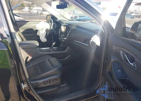 2021 Chevrolet Traverse Fwd Premier z USA, uszkodzony, nr VIN 1GNERKKW5MJ149746